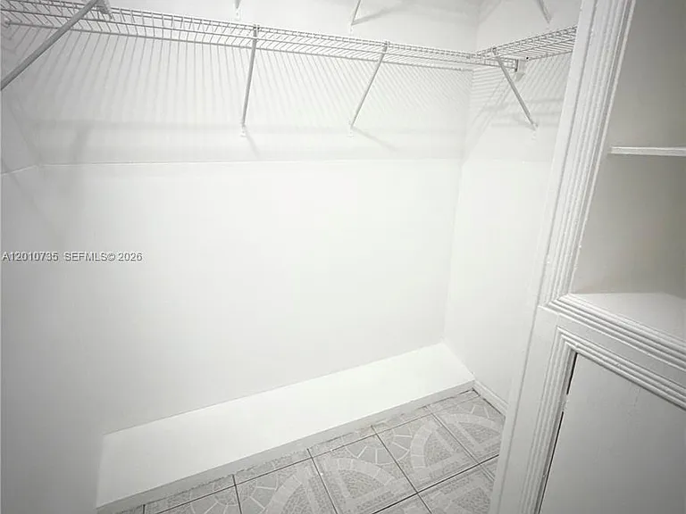 2736 SW 22nd Ave #2 — Photo 11