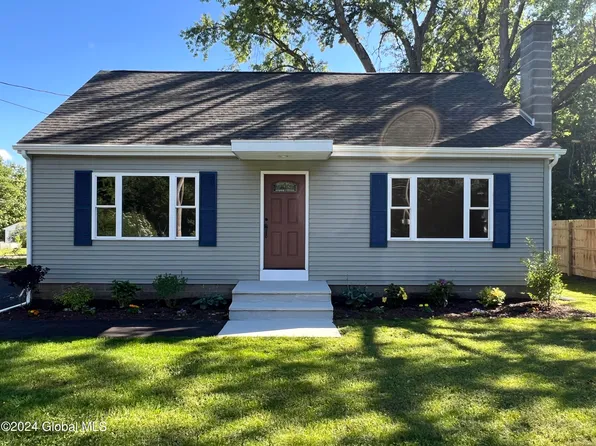 33 Charlton Road, Glenville, NY 12302