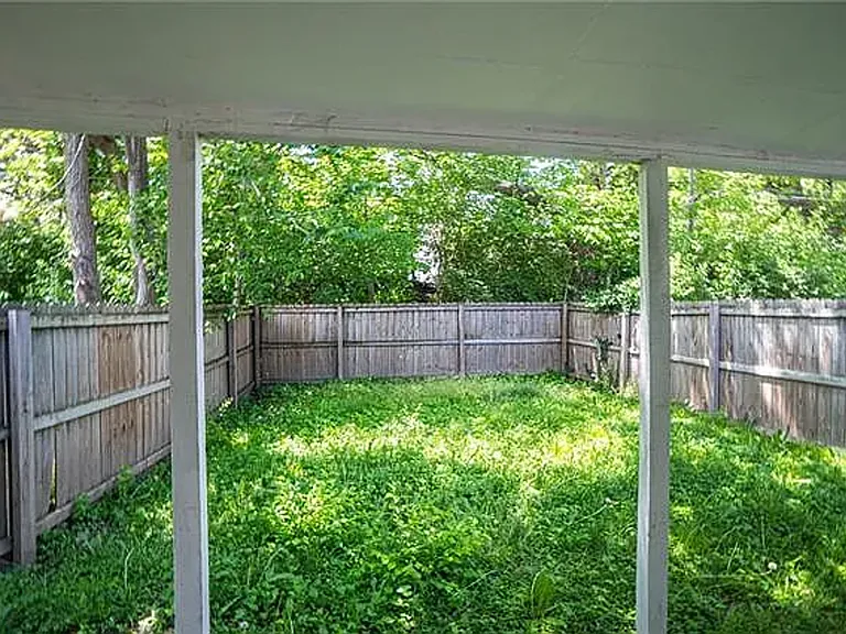 216 N Wheeling Ave — Photo 23
