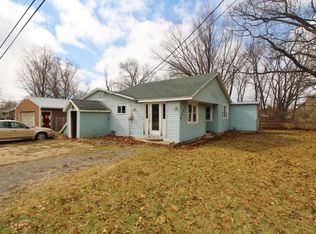 1428 E Bertrand Rd, Niles, MI 49120