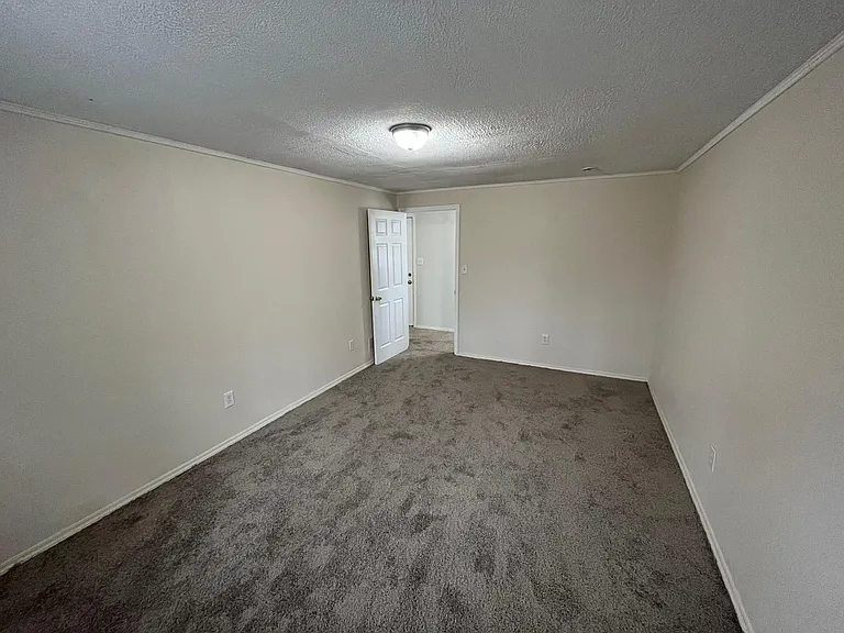 4073 Stow Rd — Photo 8