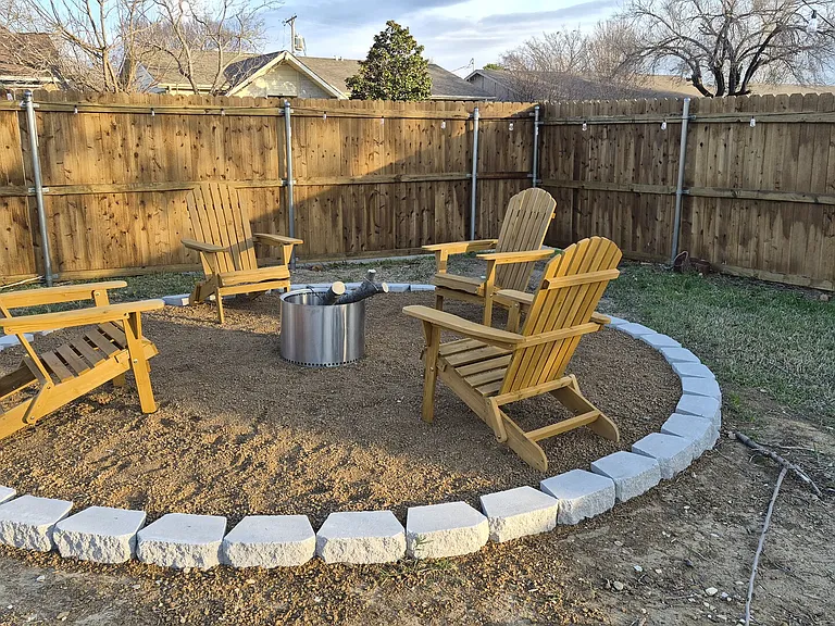 Hillwood Dr — Photo 33