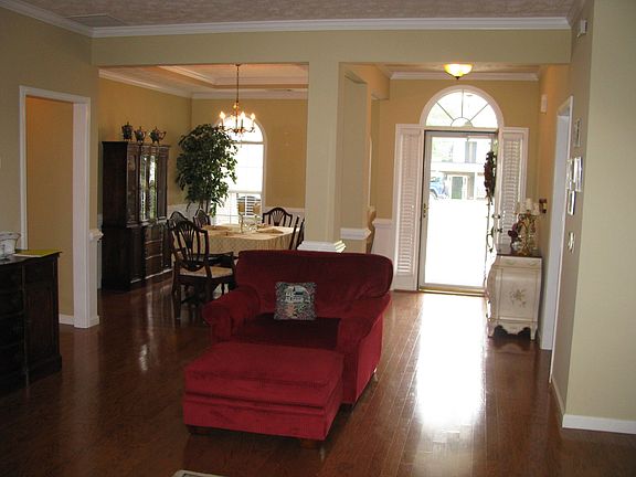 4th image of 2231 Vintage Oaks Dr