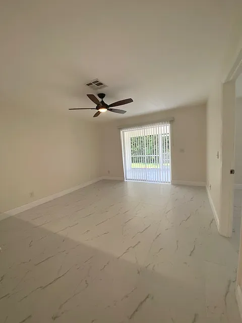 3 bed, 1100 sqft, $1,775 — Photo 4