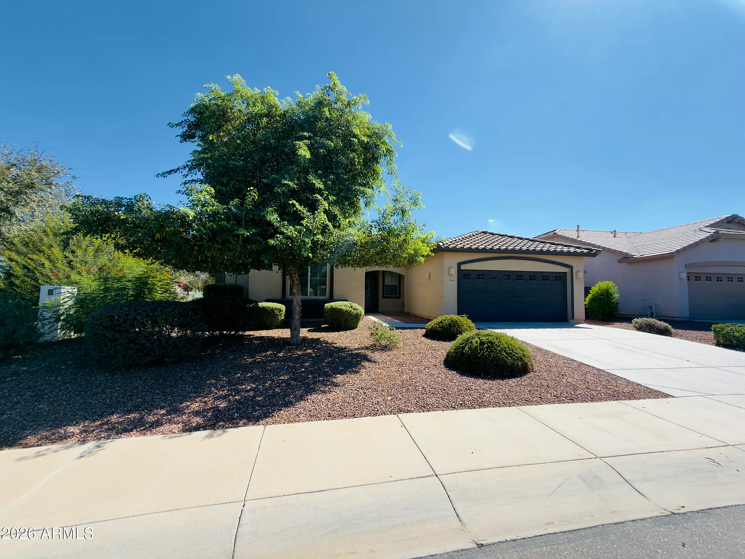 4 bed, 3.0 bath, 2299 sqft, $2,995 — Photo 3