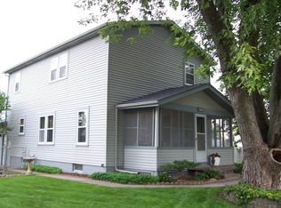 204 Douglas Ct, Iowa City, IA 52246