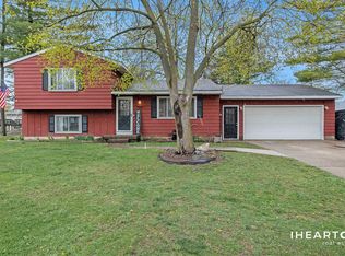 7287 Terrace Ln, Jenison, MI 49428