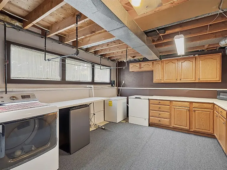 4530 Woodview Dr NE — Photo 14