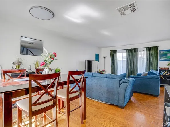 8041 1/4 70th St, Paramount, CA 90723