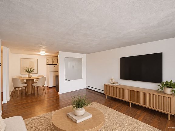 5th image of 974-976 Main St #24