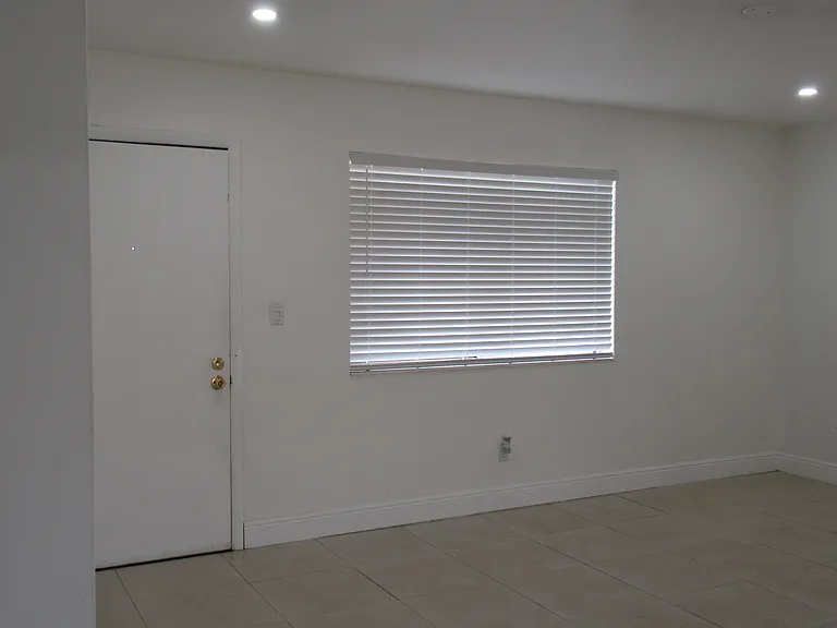 8401 SW 107th Ave #371E — Photo 20