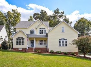 12107 Sunset Point Ct, Midlothian, VA 23112