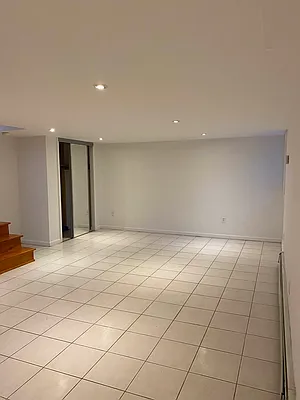 Rented by Compass | media 21