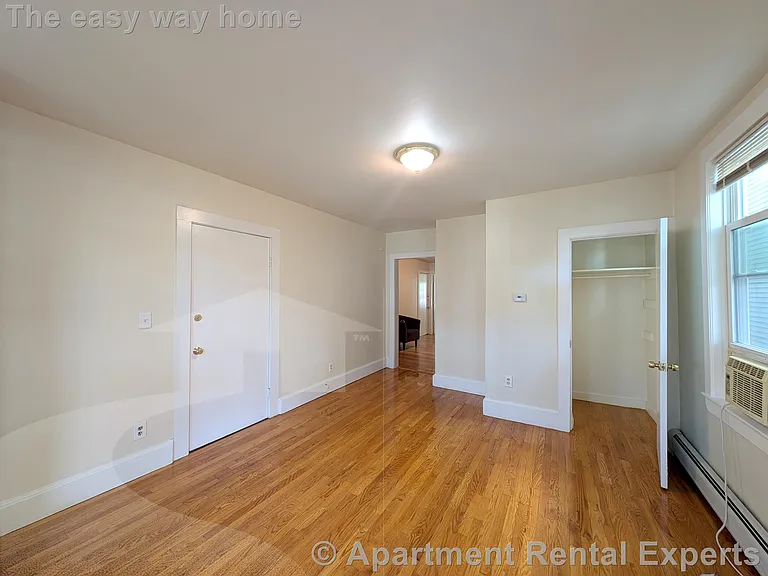 379 Windsor St #3 — Photo 11