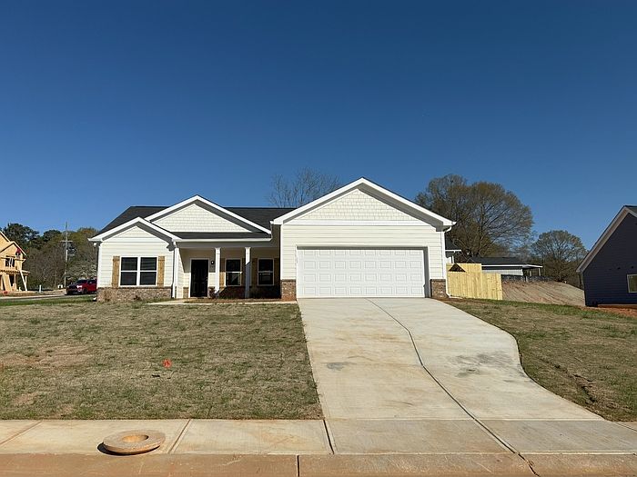 1st image of 261 Charlotte Cir