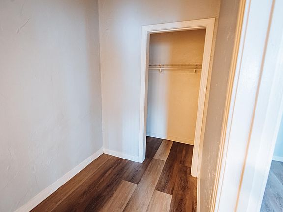 4th image of 130 N Westmoreland Ave #285