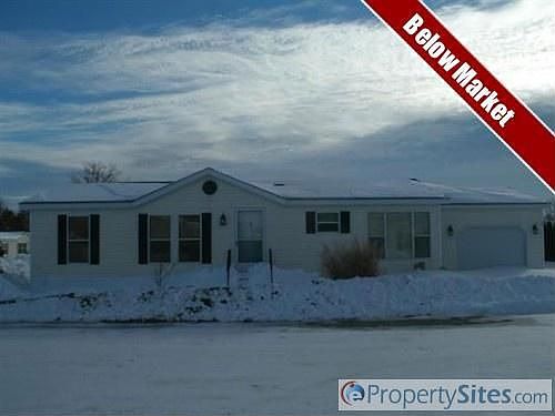 1st image of 3421 Spruce Dr