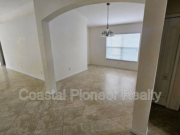 3220 Clover Blossom Cir — Photo 7