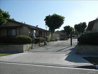 2nd image of 4715 El Monte Ave