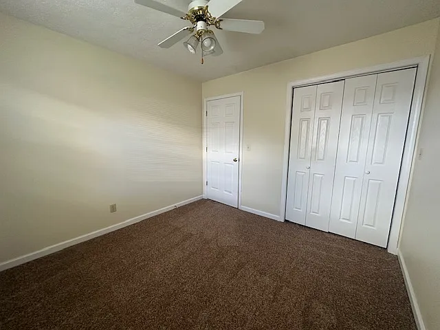 Sleepy Hollow Townhomes — Photo 52