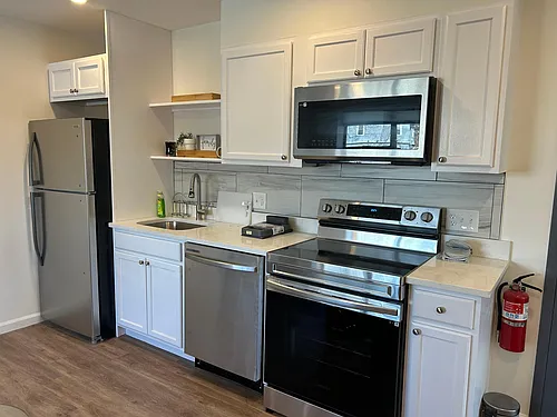 64 Salem St #201 Photo 1
