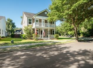 305 Coquinas Ln, Beaufort, SC 29906
