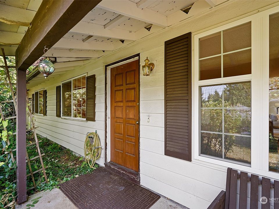1st image of 22003 37th Avenue W