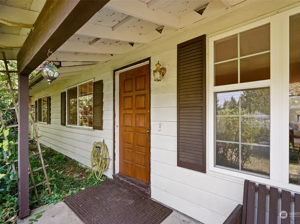 22003 37th Avenue W, Mountlake Terrace, WA 98043