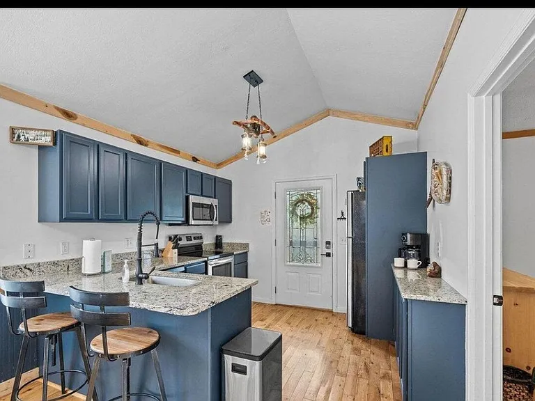 644 Lloyd Huskey Rd — Photo 2