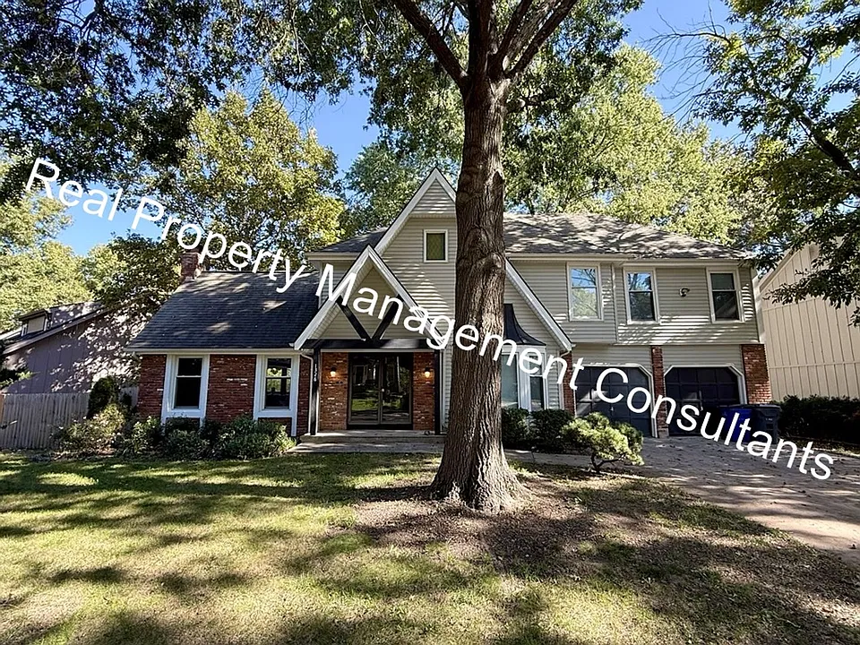 1326 S Winterbrooke Dr
