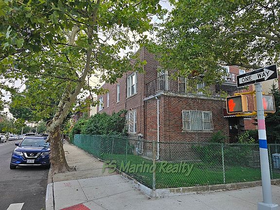 3rd image of 4220 21st Ave