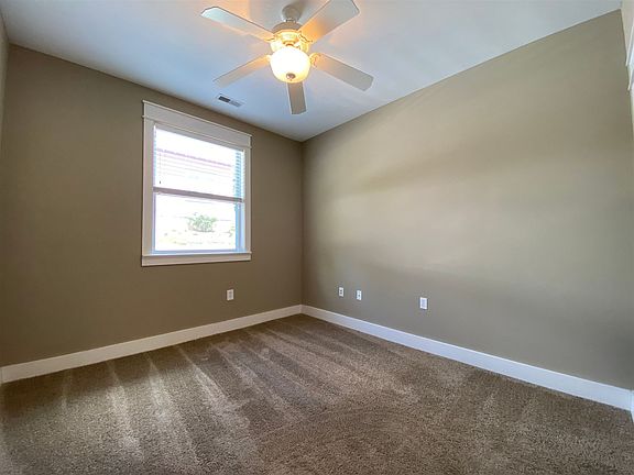 4th image of 425 E Hillside Dr #1&2