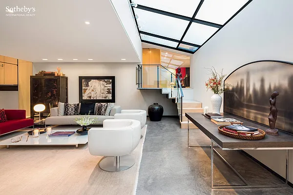 Sold by Sotheby's International Realty | media 21