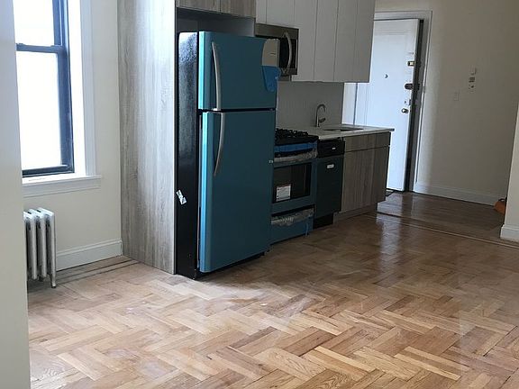 2nd image of 2197 Ocean Ave APT 3D