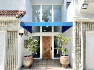 8332 Regents Rd UNIT B, San Diego, CA 92122