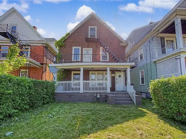 517 Tronolone Pl, Niagara Falls, NY 14301