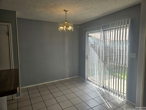 5th image of 10114 Terra Oak