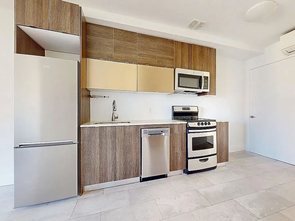 2nd image of 243 W 122nd St APT 4A