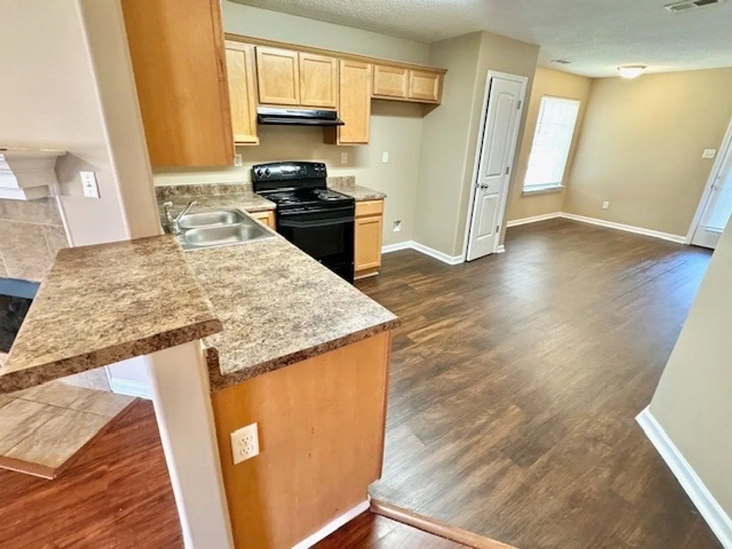 CraytonRidgeDr7417 — Photo 4