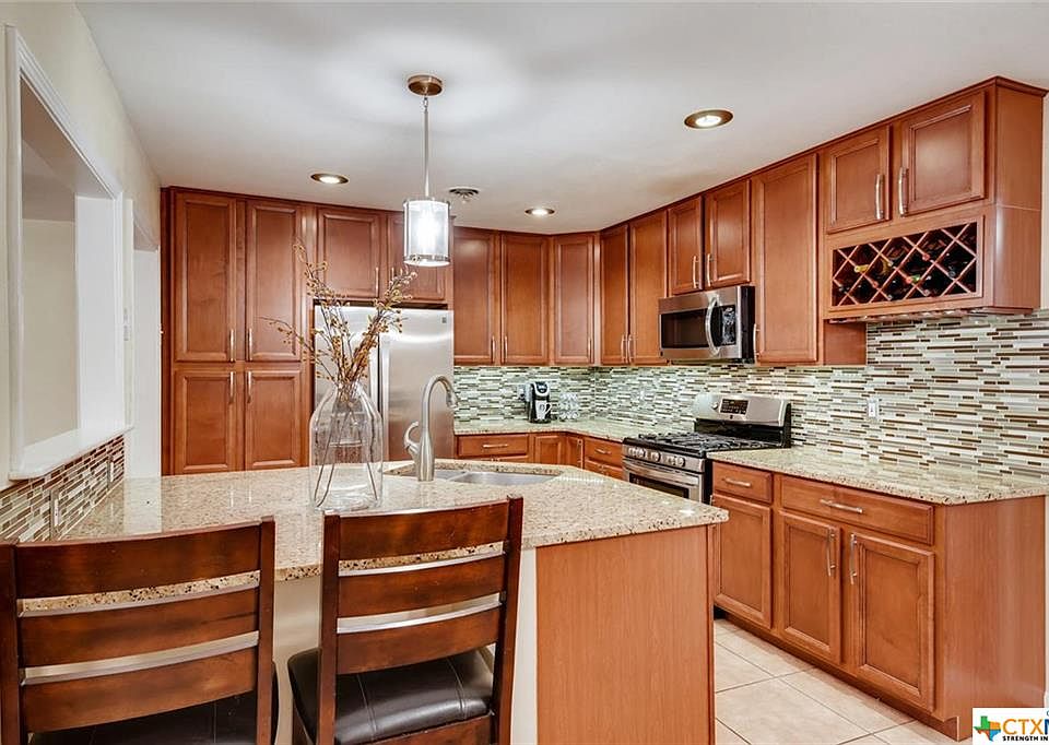 1st image of 414 Northstar Dr