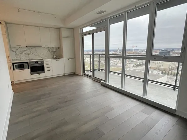 10 Honeycrisp Cres #1717, Vaughan, ON L4K 0M7