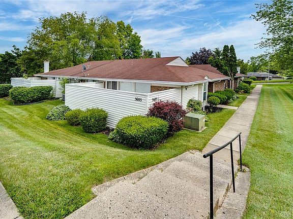 3rd image of 5605 Troy Villa Blvd