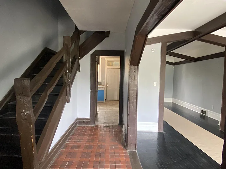 8337 John R St — Photo 27