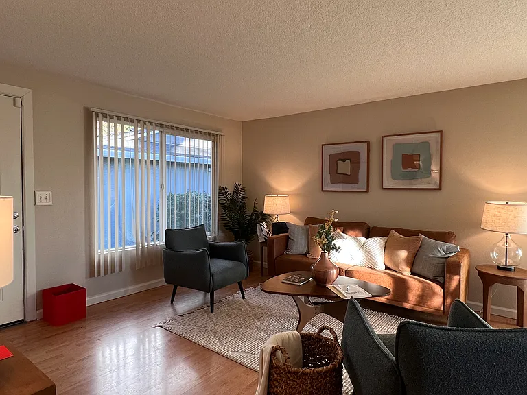 14655 SW 76th Ave #14 — Photo 1