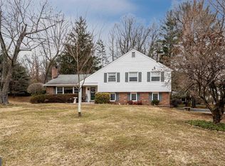 2672 Old Cedar Grove Rd, Broomall, PA 19008
