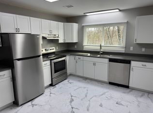 810 Cherokee Ln APT A, Signal Mountain, TN 37377