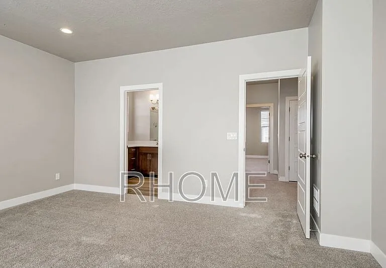 7852 S 5440 W — Photo 15