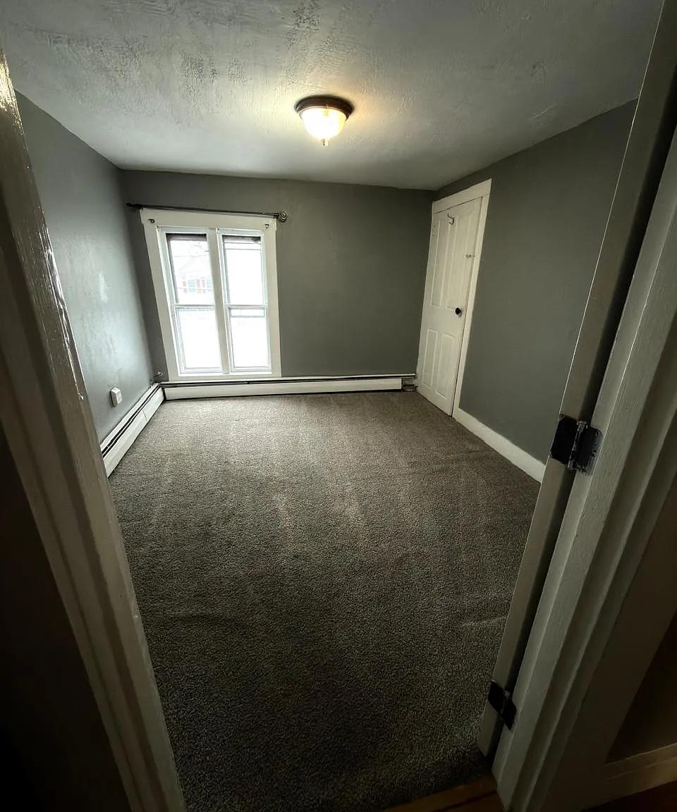 2 bed, 1000 sqft, $2,000 — Photo 4