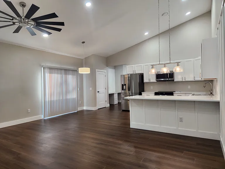 6376 W Flanders Ln — Photo 15