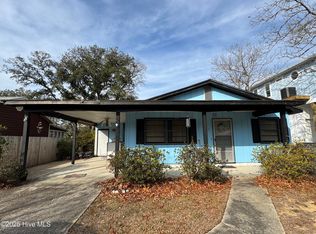 221 NE 55th St, Oak Island, NC 28465